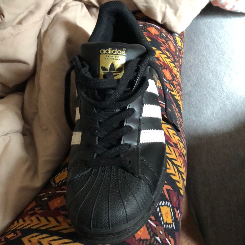Adidas Shell Toes - Picture 2 of 5
